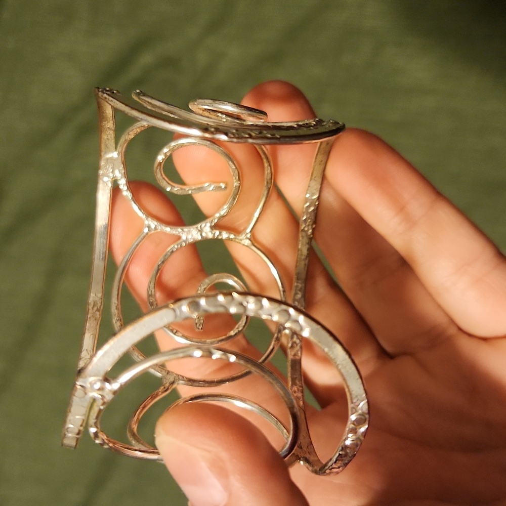 Silver Bangle - Picture 3 of 4